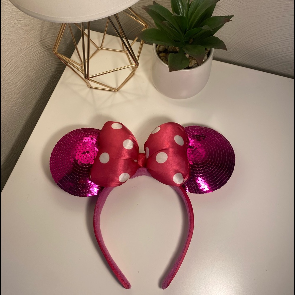 Pink Disney Minnie Mouse ears